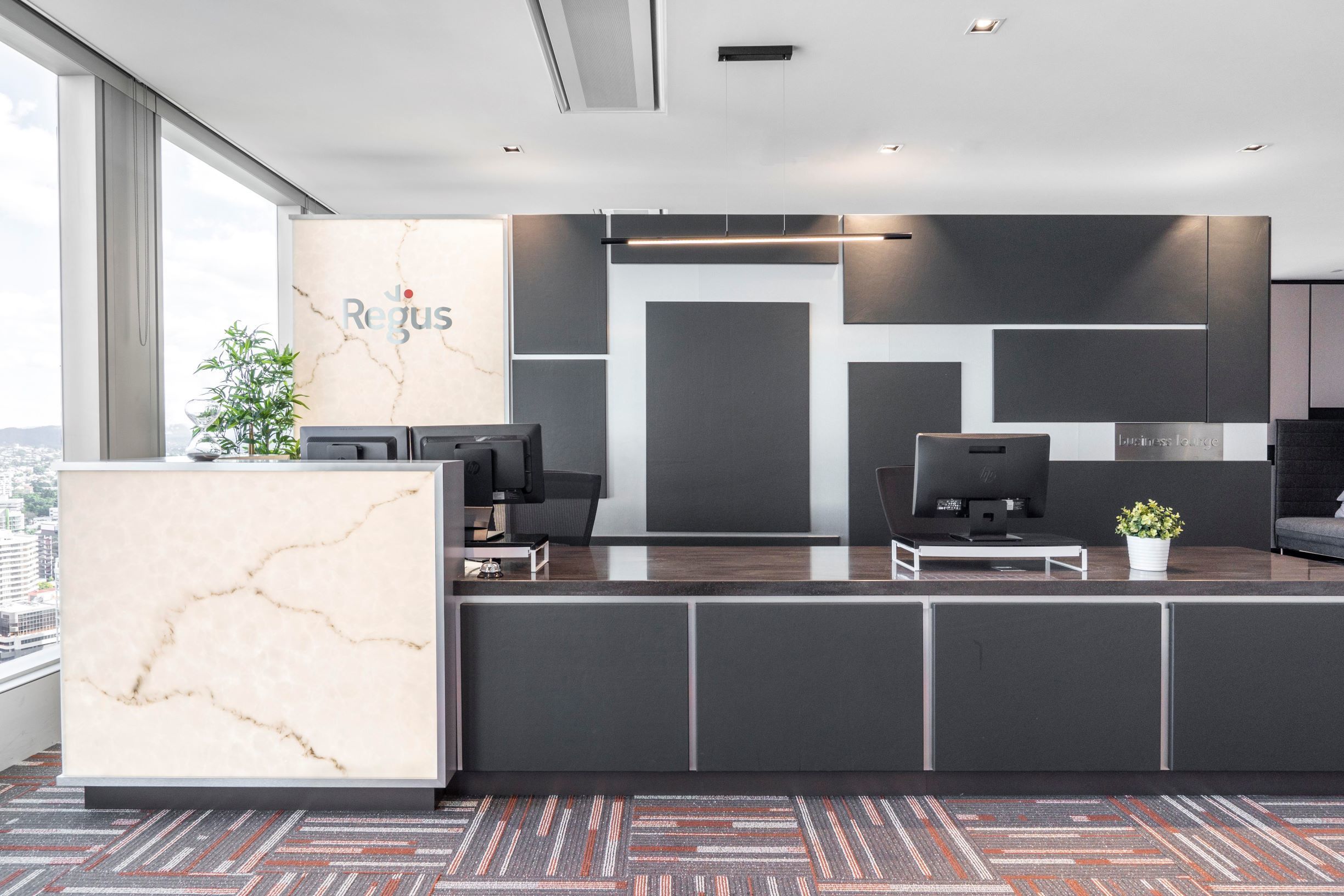 Flexible coworking memberships in Regus 480 Queen Street