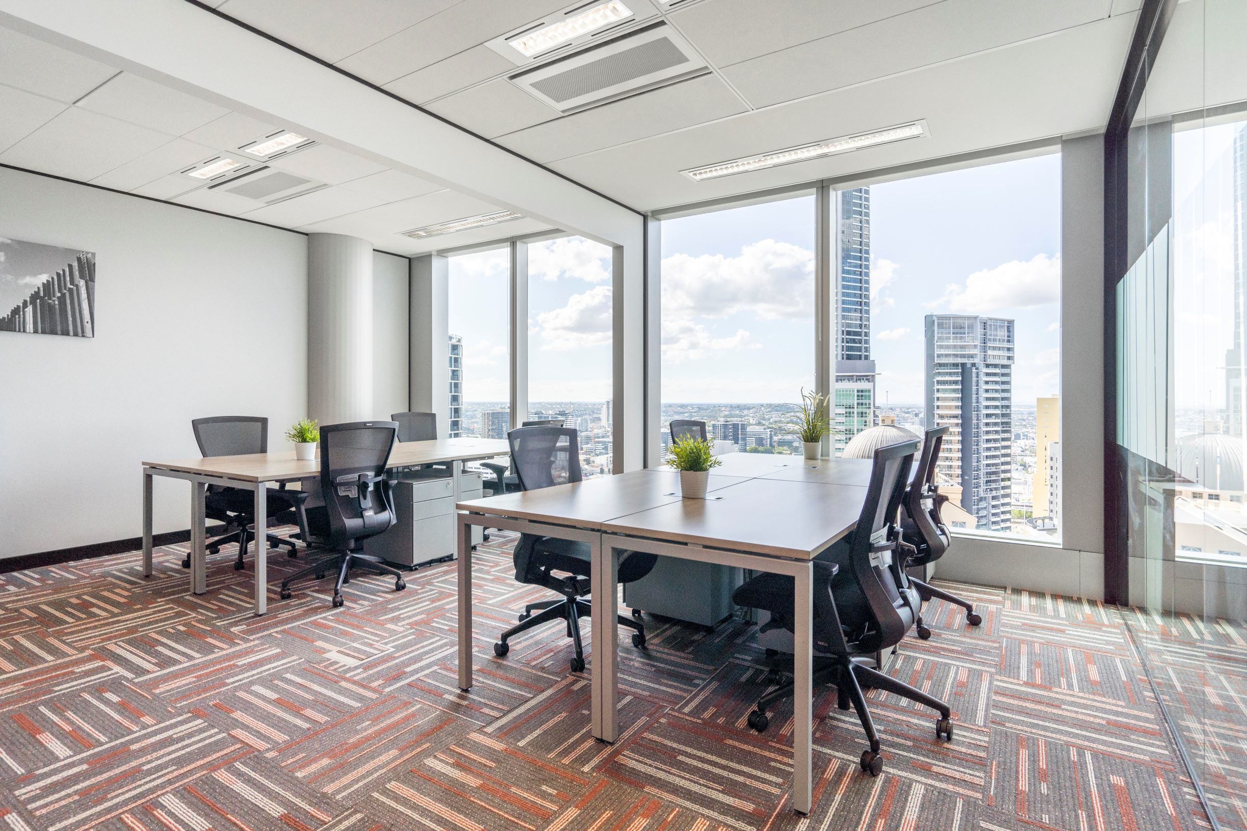 Coworking space in Regus 480 Queen Street