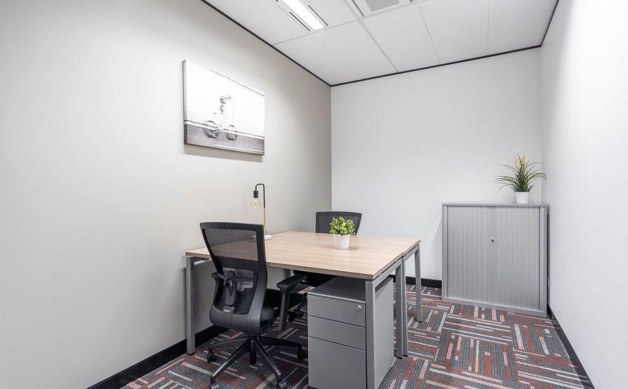Private office space for 1 person in Regus 480 Queen Street Private office space for 1 person in Regus 480 Queen Street