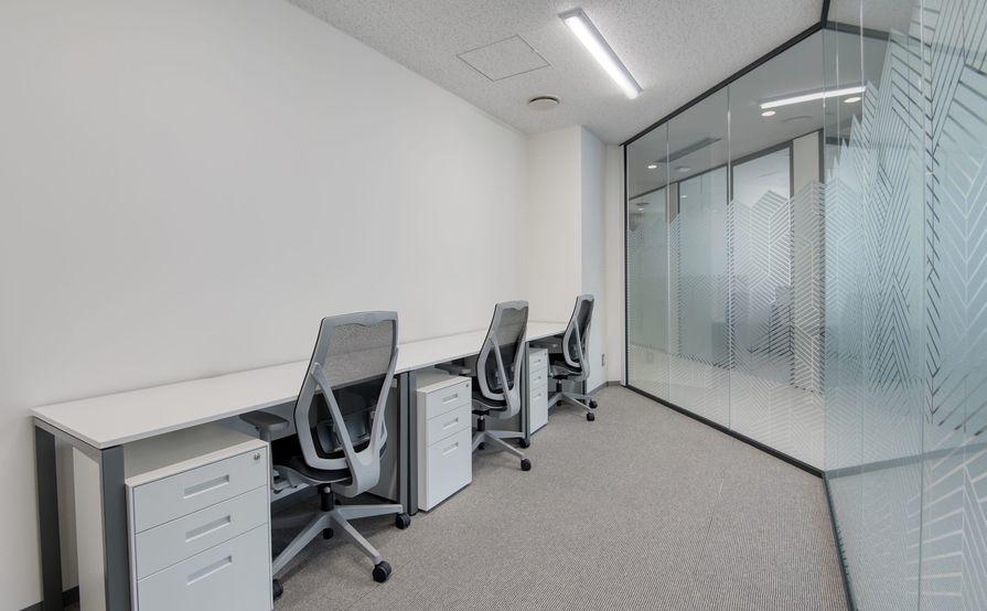 Fully serviced private office space for you and your team in Spaces Surry Hills