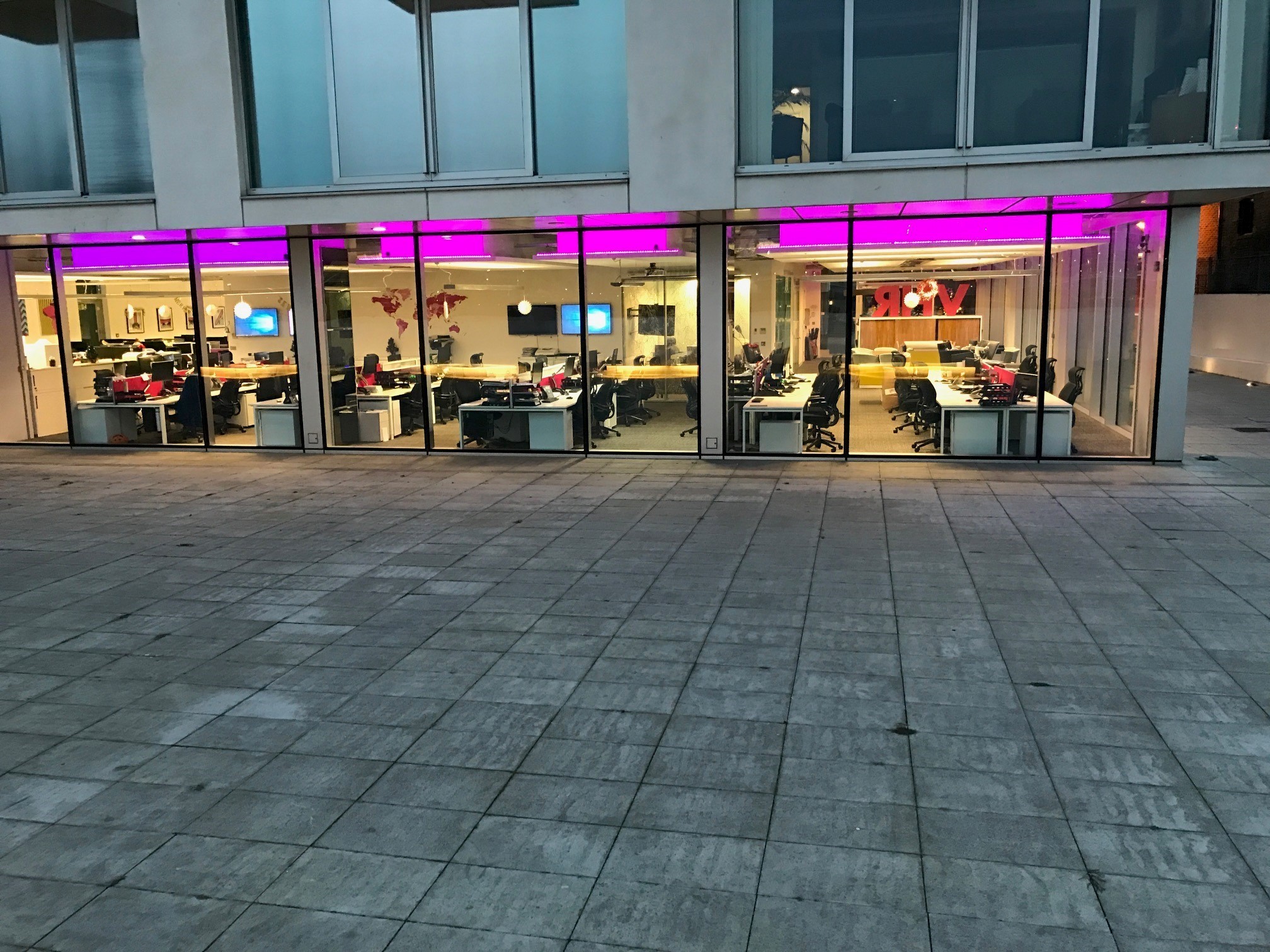 Flexible Desk Space on the Thames