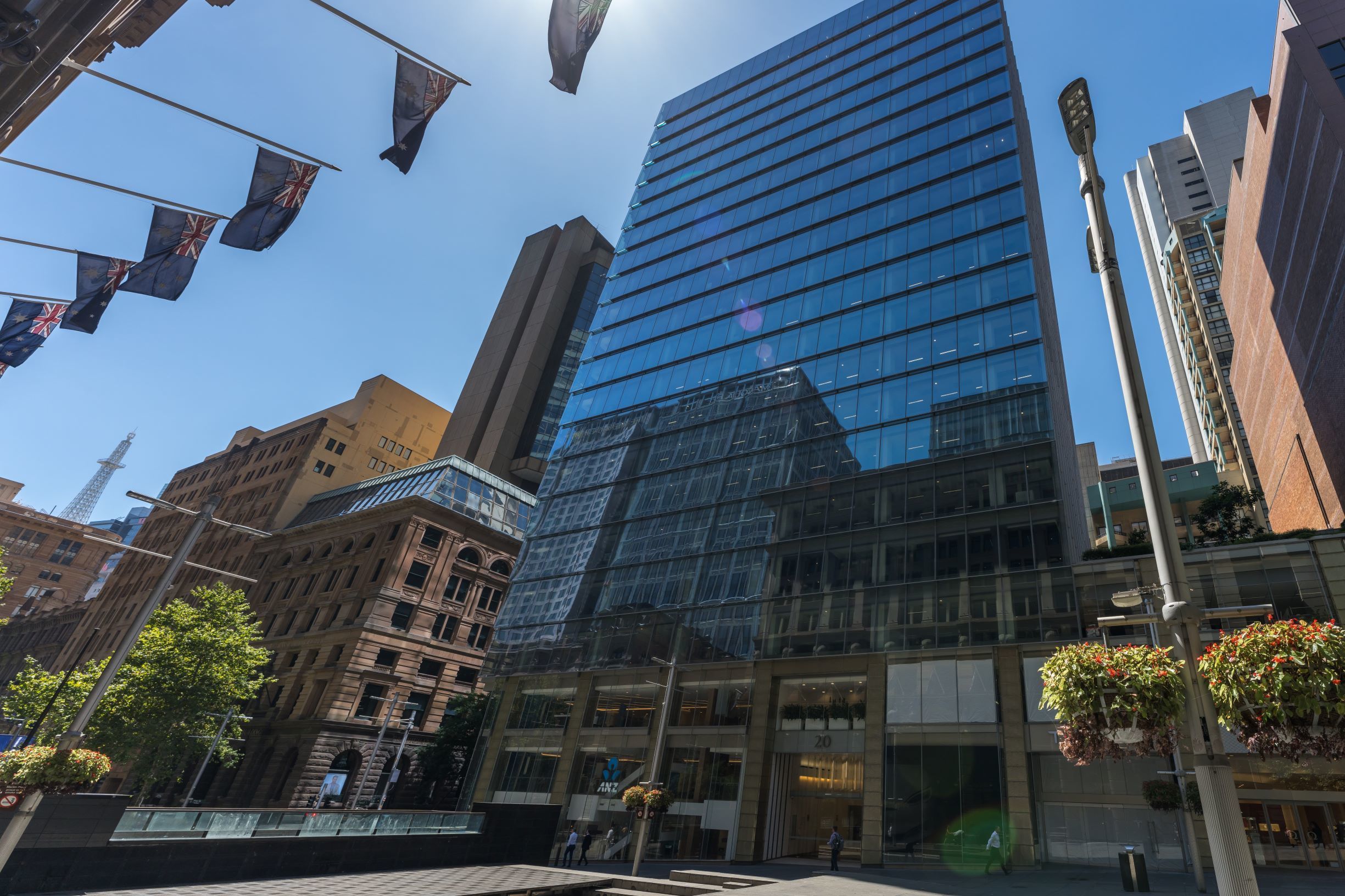 Find office space in Regus 20 Martin Place for 5 persons with everything taken care of Find office space in Regus 20 Martin Place for 5 persons with everything taken care of