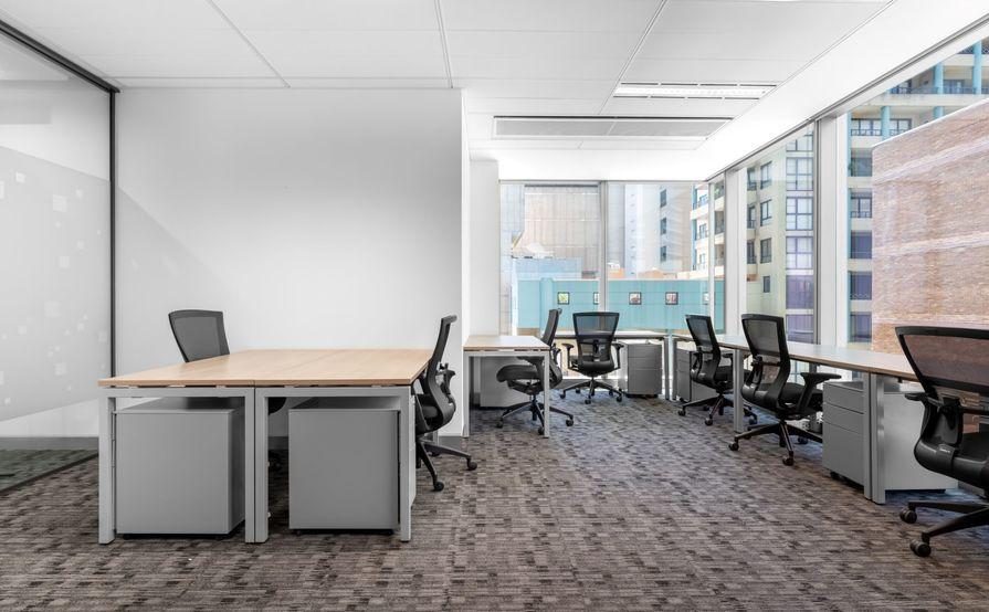 All-inclusive access to professional office space 15 persons in Regus 20 Martin Place