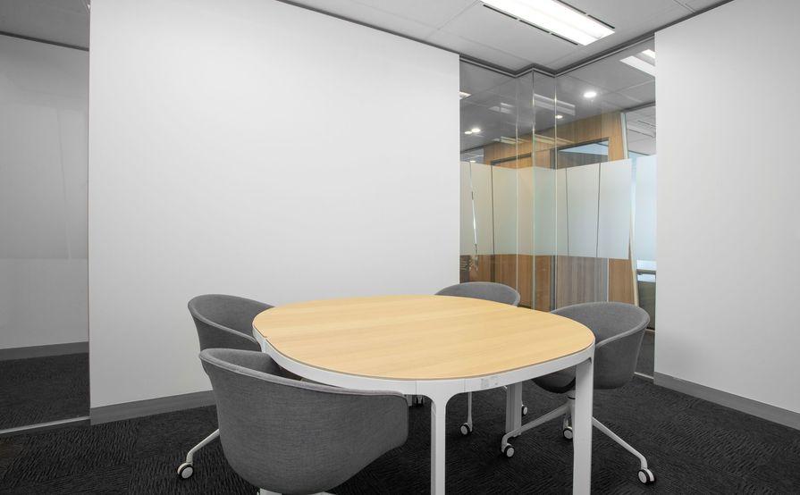 Unlimited office access in Regus 367 Collins Street