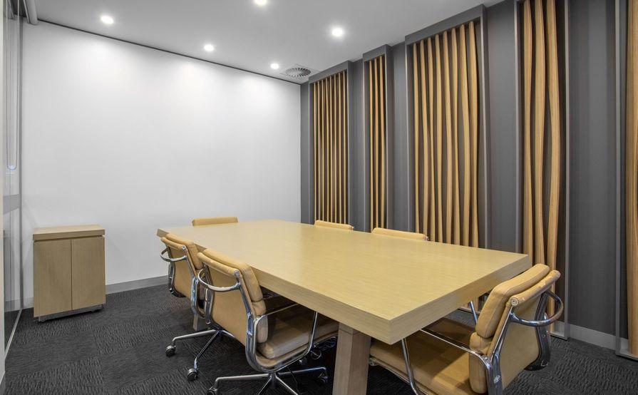 Fully serviced private office space for you and your team in Regus 367 Collins Street 