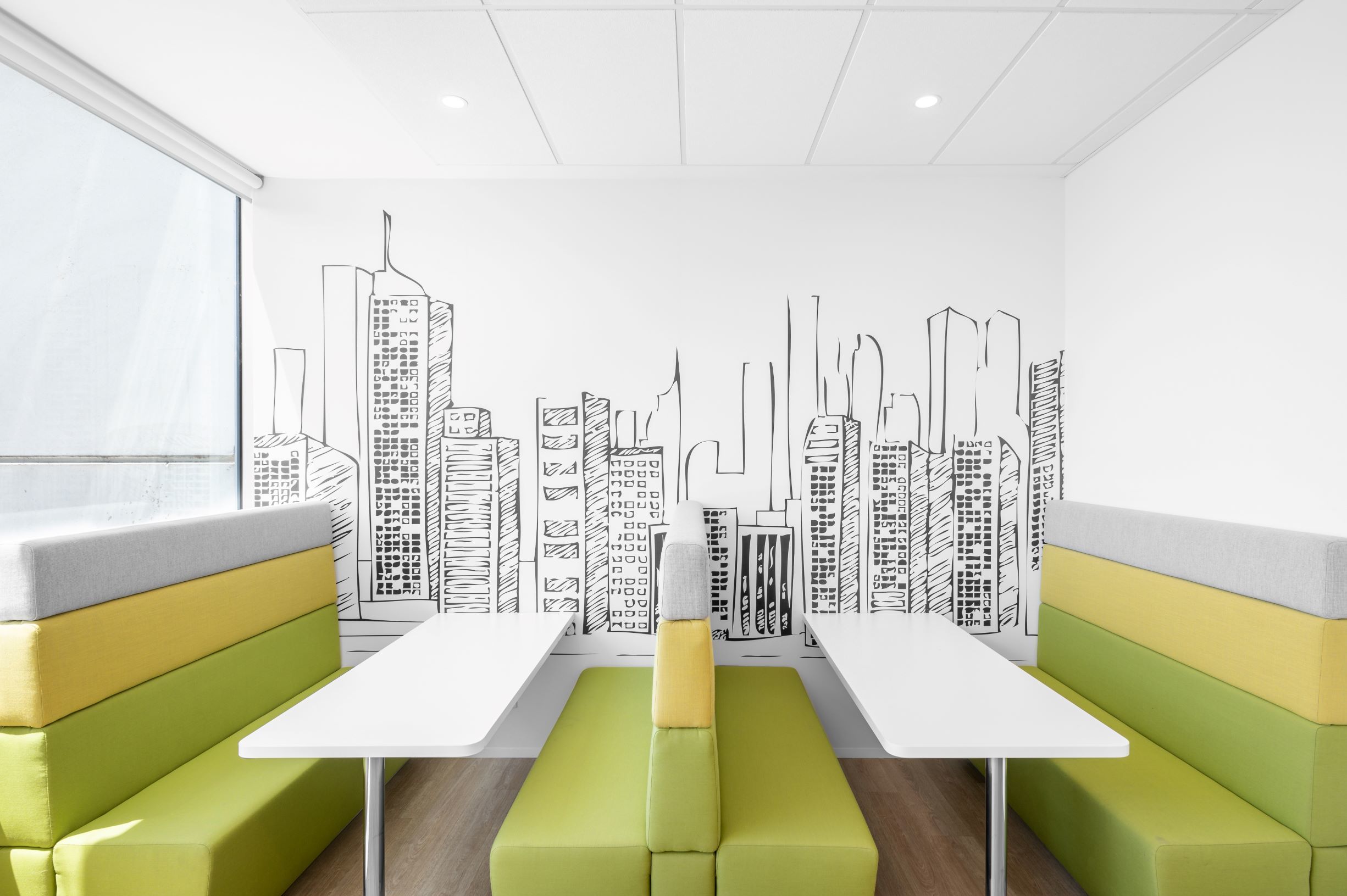 Work in Regus Gateway Business Center or anywhere else in our global network