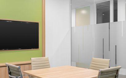 Find office space in Regus Gateway Business Center for 3 persons with everything taken care of Find office space in Regus Gateway Business Center for 3 persons with everything taken care of