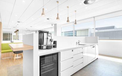 All-inclusive access to professional office space 15 persons in Regus Gateway Business Center All-inclusive access to professional office space 15 persons in Regus Gateway Business Center