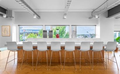 Beautifully designed open plan office space for 10 persons in Spaces Richmond Beautifully designed open plan office space for 10 persons in Spaces Richmond