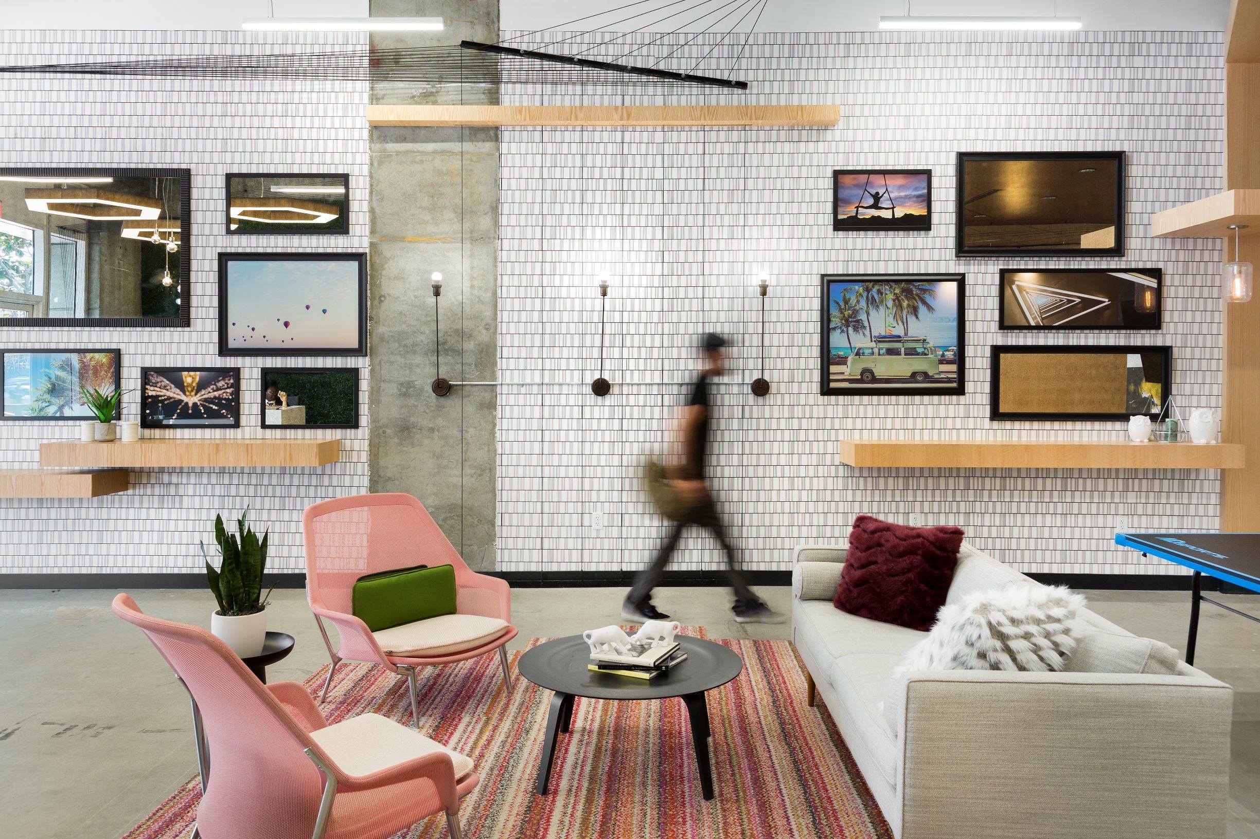 Beautifully designed office space for 2 persons in Spaces T&G Building Beautifully designed office space for 2 persons in Spaces T&G Building
