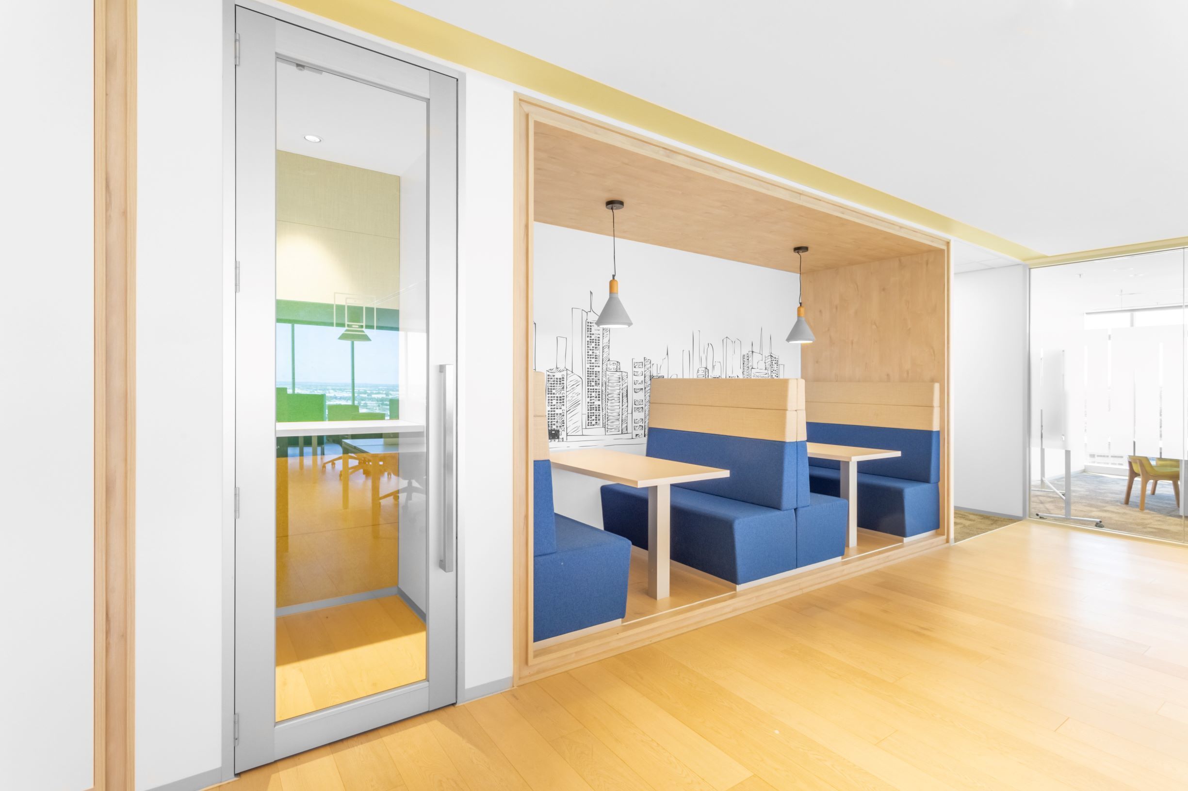 Unlimited coworking access in Regus Dandenong