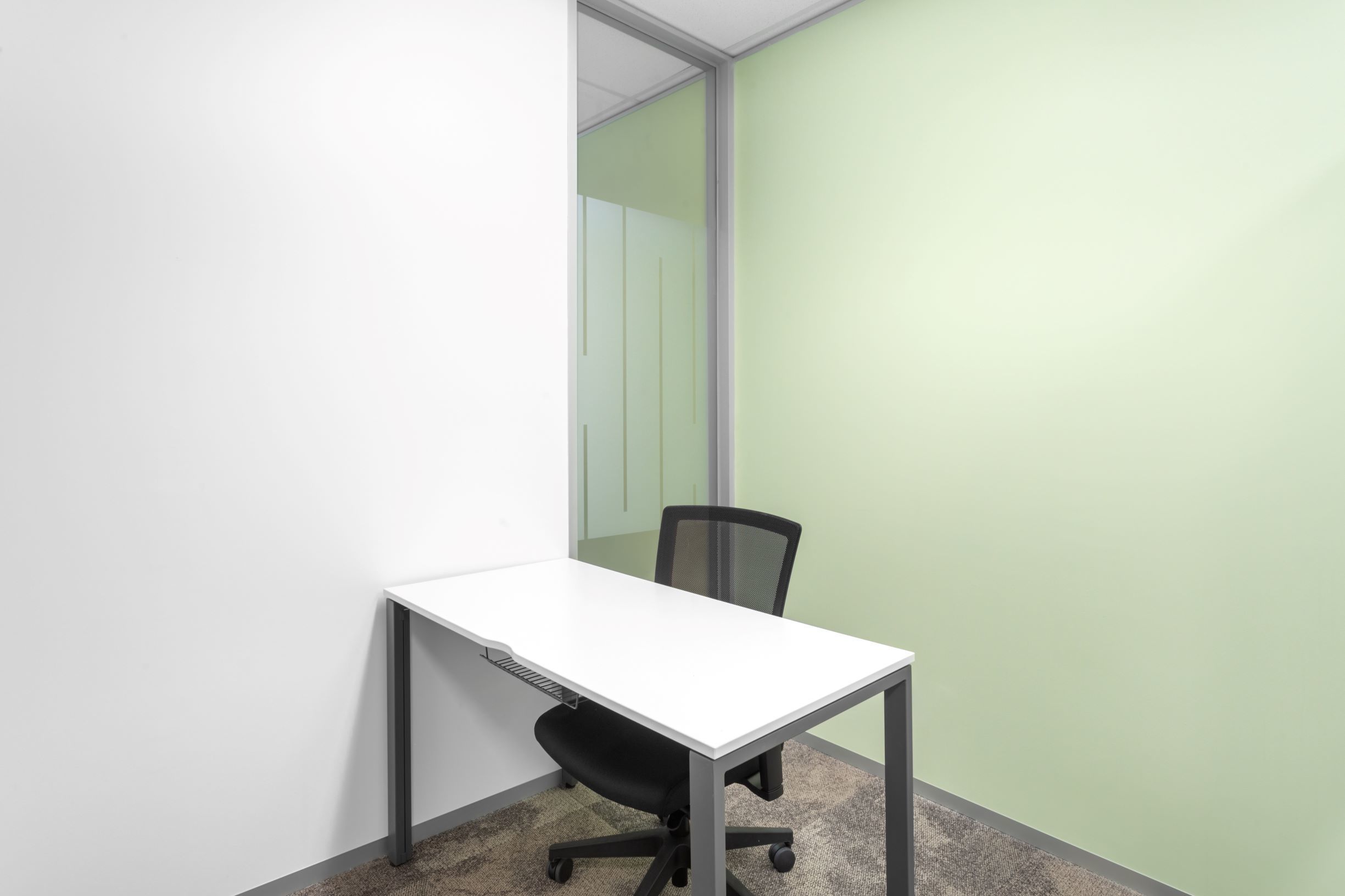 Unlimited office access in Regus Dandenong