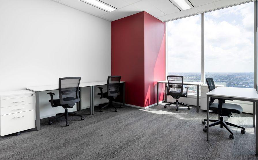 Private office space tailored to your business’ unique needs in Regus World Square