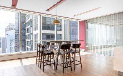 Move into ready-to-use open plan office space for 10 persons in Regus World Square Move into ready-to-use open plan office space for 10 persons in Regus World Square
