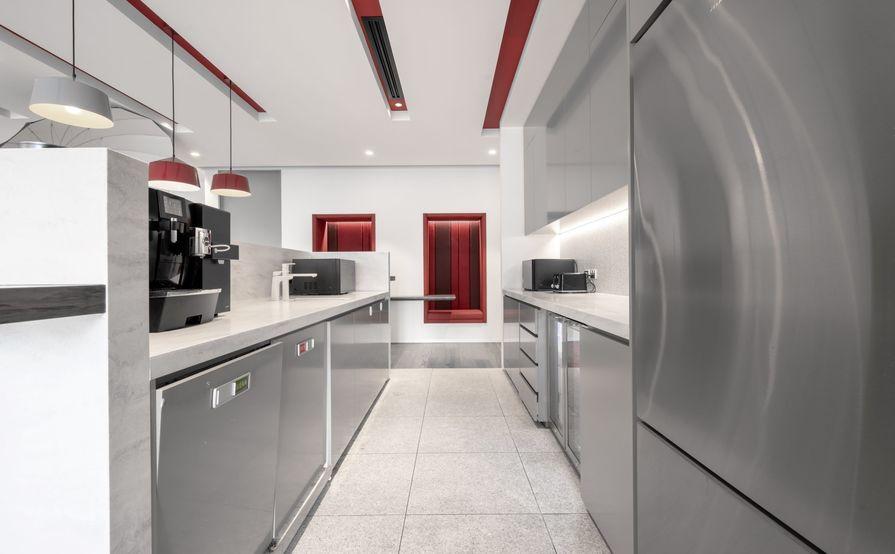 Move into ready-to-use open plan office space for 15 persons in Regus World Square Move into ready-to-use open plan office space for 15 persons in Regus World Square