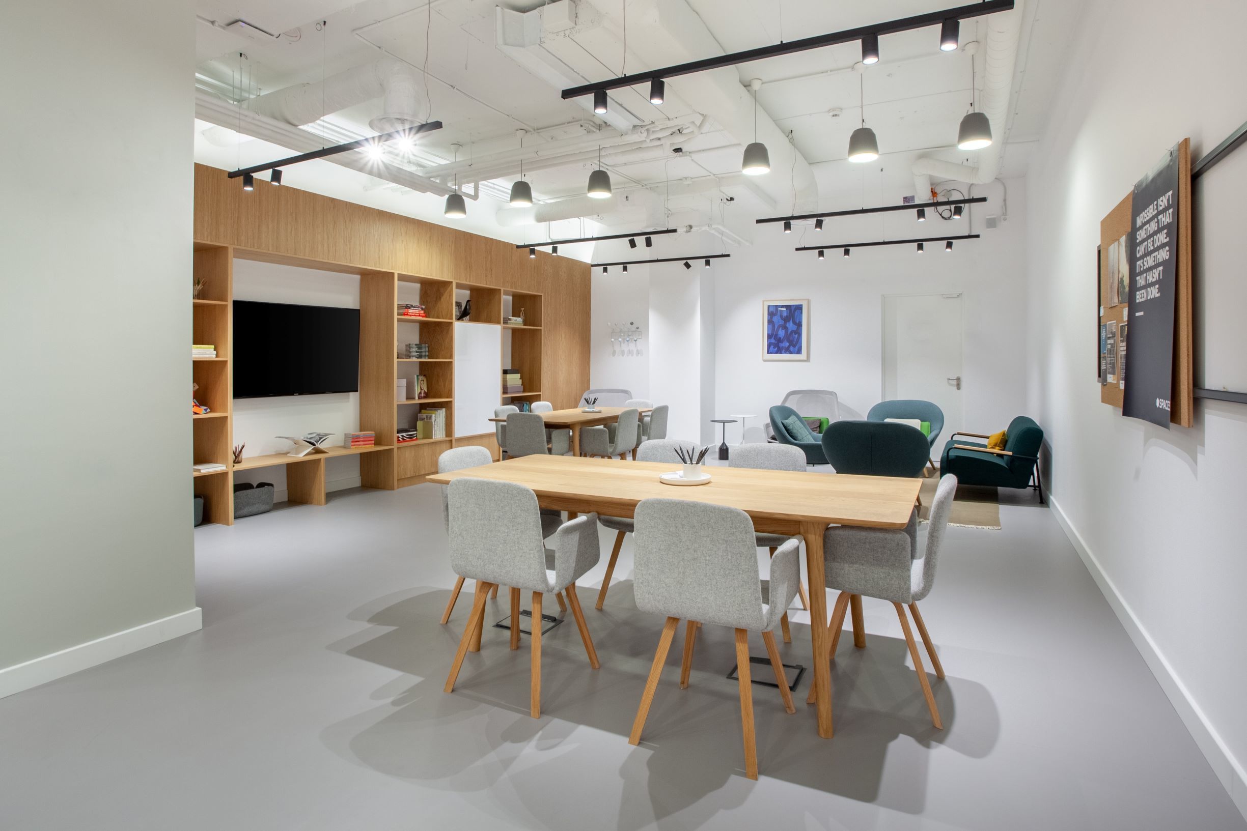 Fully serviced open plan office space for you and your team in Spaces Martin Place Fully serviced open plan office space for you and your team in Spaces Martin Place