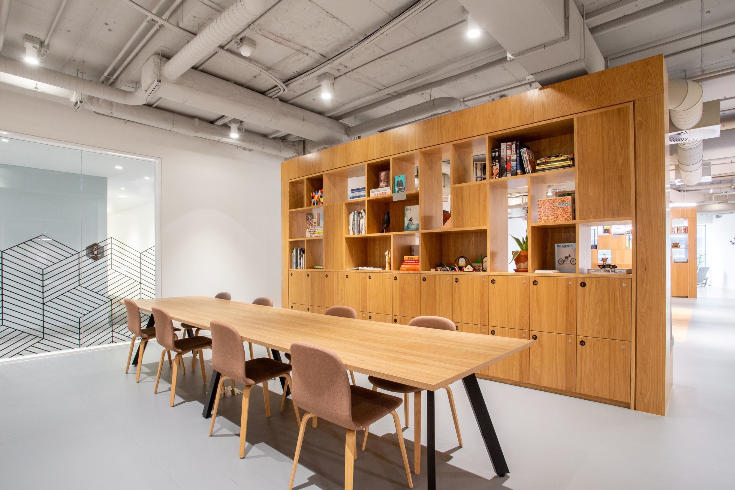 Fully serviced open plan office space for you and your team in Spaces Martin Place Fully serviced open plan office space for you and your team in Spaces Martin Place