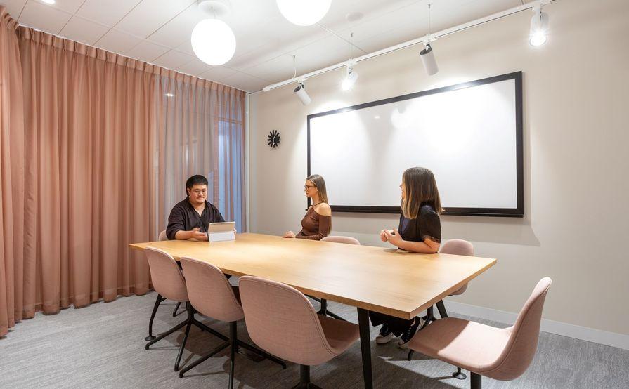 Beautifully designed open plan office space for 10 persons in Spaces Two Melbourne Quarter Beautifully designed open plan office space for 10 persons in Spaces Two Melbourne Quarter