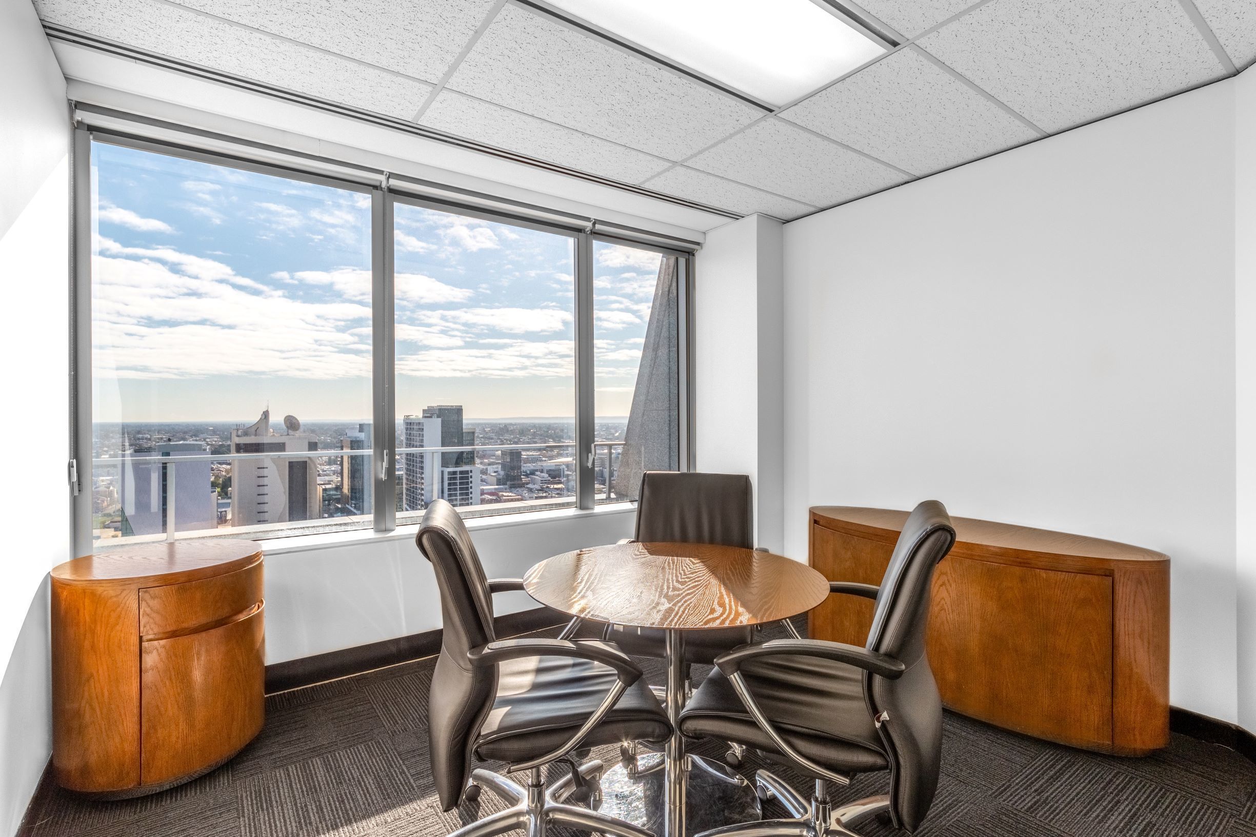 Find the right location for your business, anywhere in the world