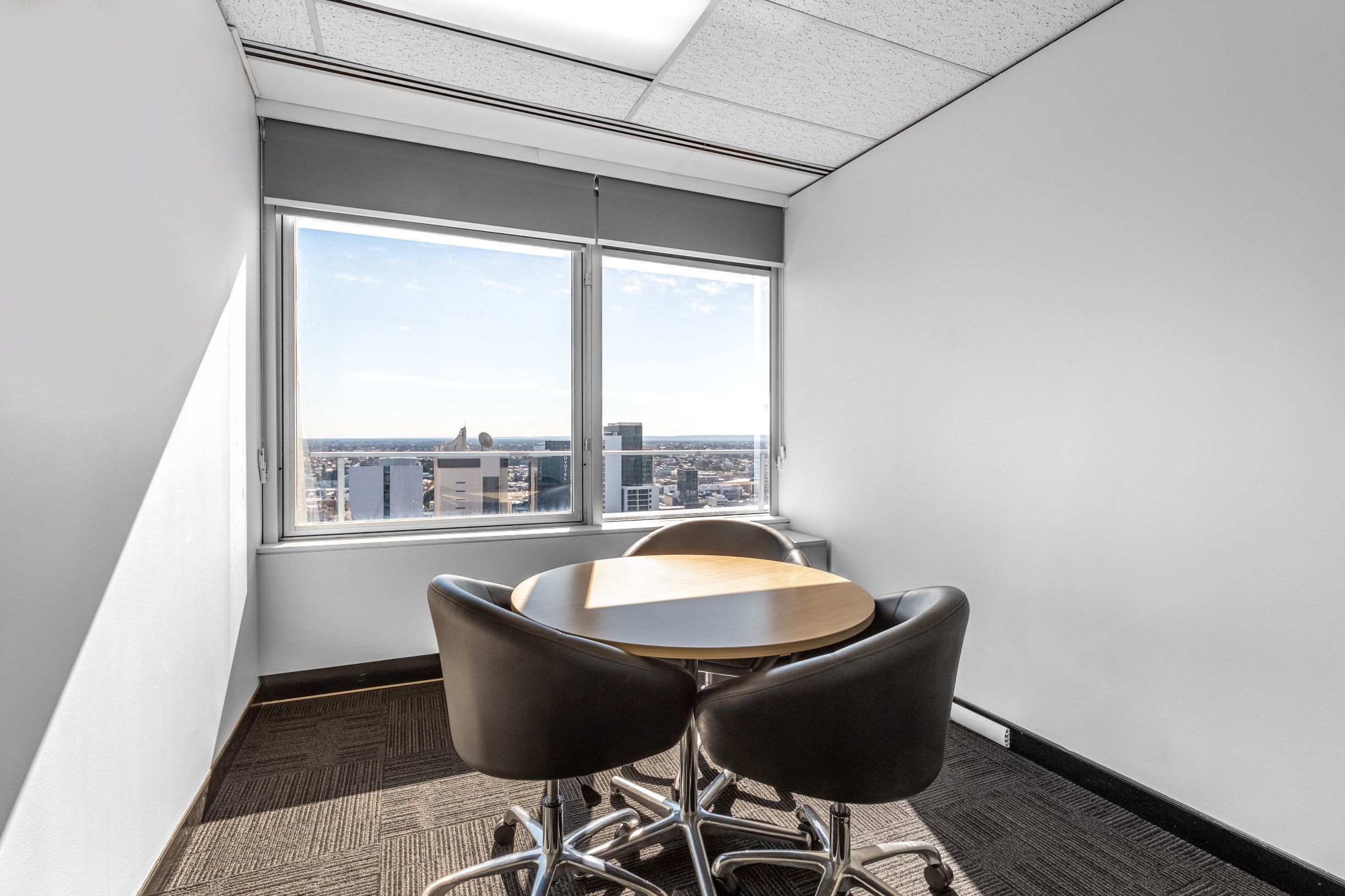 Find the right location for your business, anywhere in the world