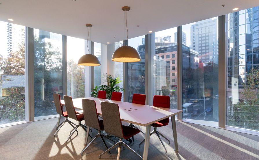 Tailor-made dream offices for 5 persons in Spaces Rialto Tailor-made dream offices for 5 persons in Spaces Rialto