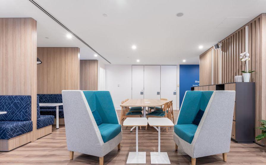 Fully serviced private office space for you and your team in Regus Darling Park