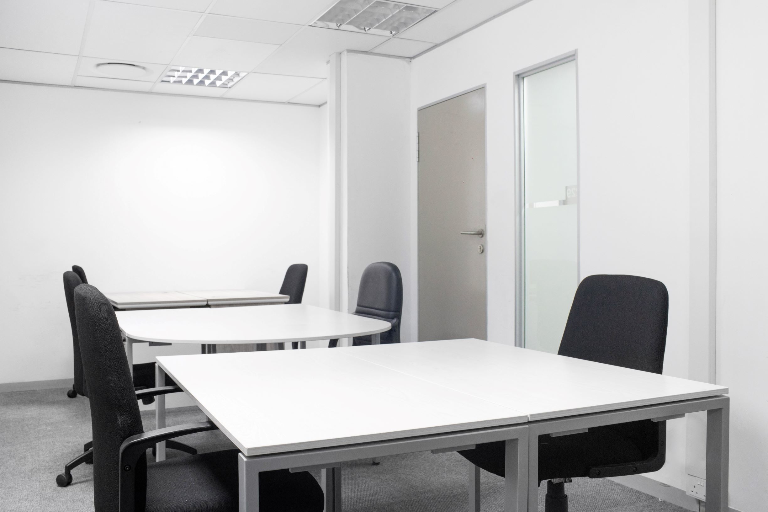 All-inclusive access to professional office space for 4 persons in Regus Citigroup Centre All-inclusive access to professional office space for 4 persons in Regus Citigroup Centre