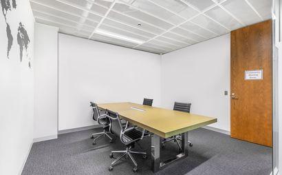 Open plan office space for 10 persons in Regus 121 King William Street Open plan office space for 10 persons in Regus 121 King William Street