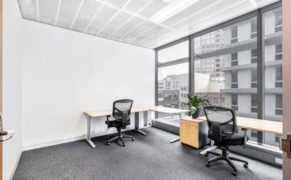 Private office space for 4 persons in Regus 121 King William Street Private office space for 4 persons in Regus 121 King William Street