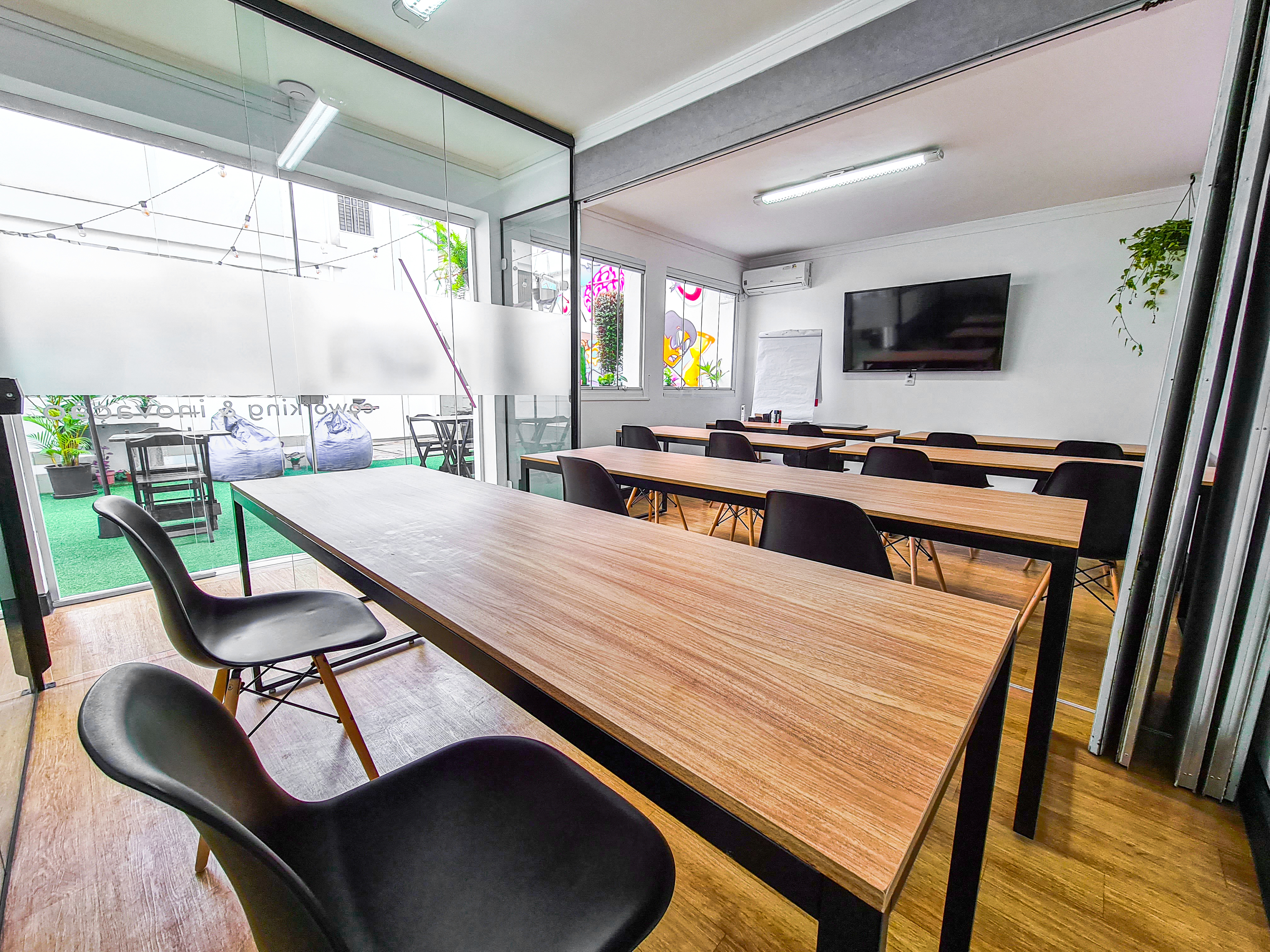 Sala de Treinamento e Eventos - até 15 pessoas - Coworking Tatuapé Sala de Treinamento e Eventos - até 15 pessoas - Coworking Tatuapé