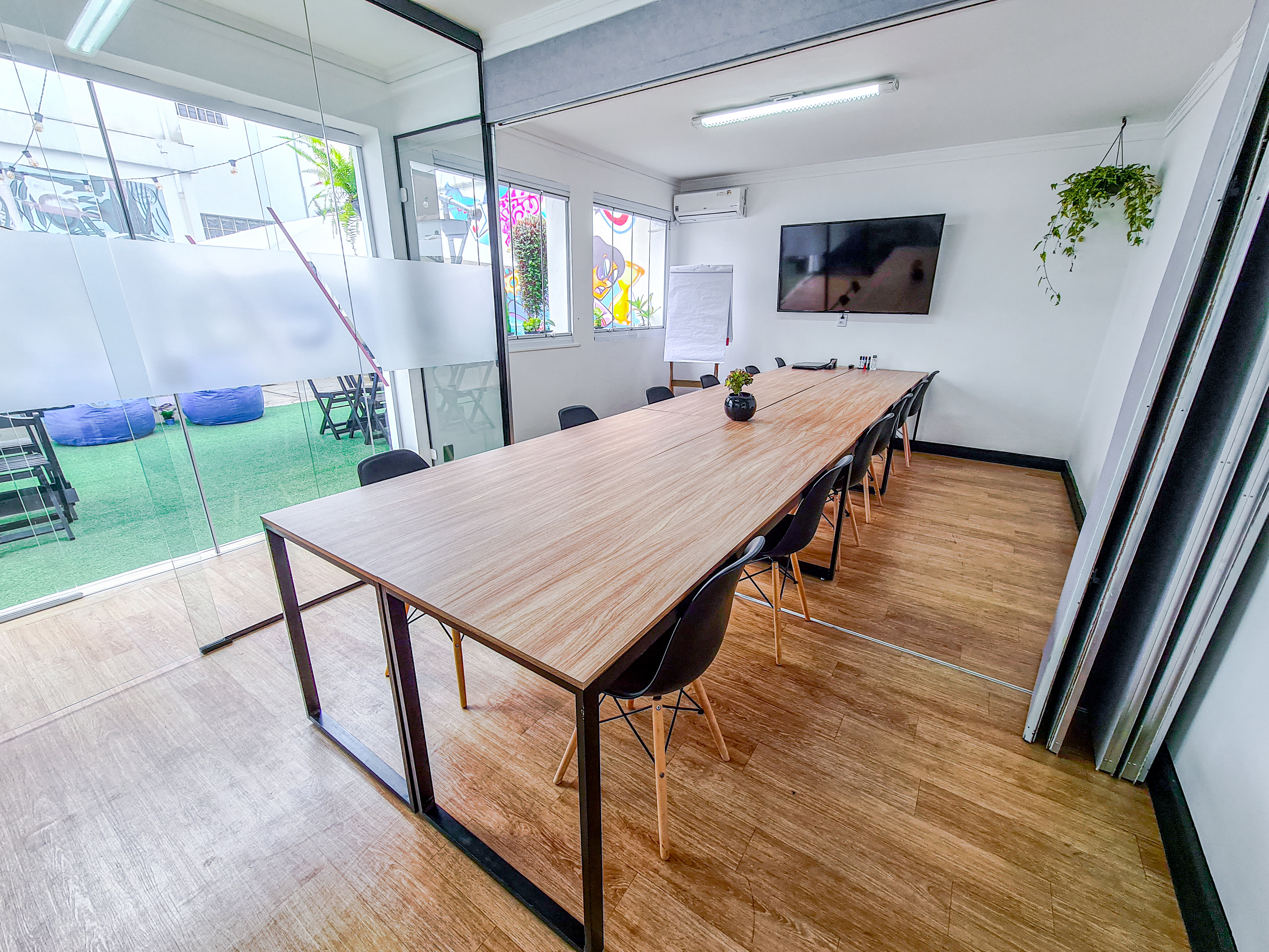 Sala de Treinamento e Eventos - até 15 pessoas - Coworking Tatuapé Sala de Treinamento e Eventos - até 15 pessoas - Coworking Tatuapé