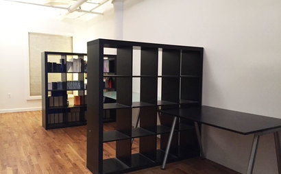 Desk in prime DUMBO building Desk in prime DUMBO building