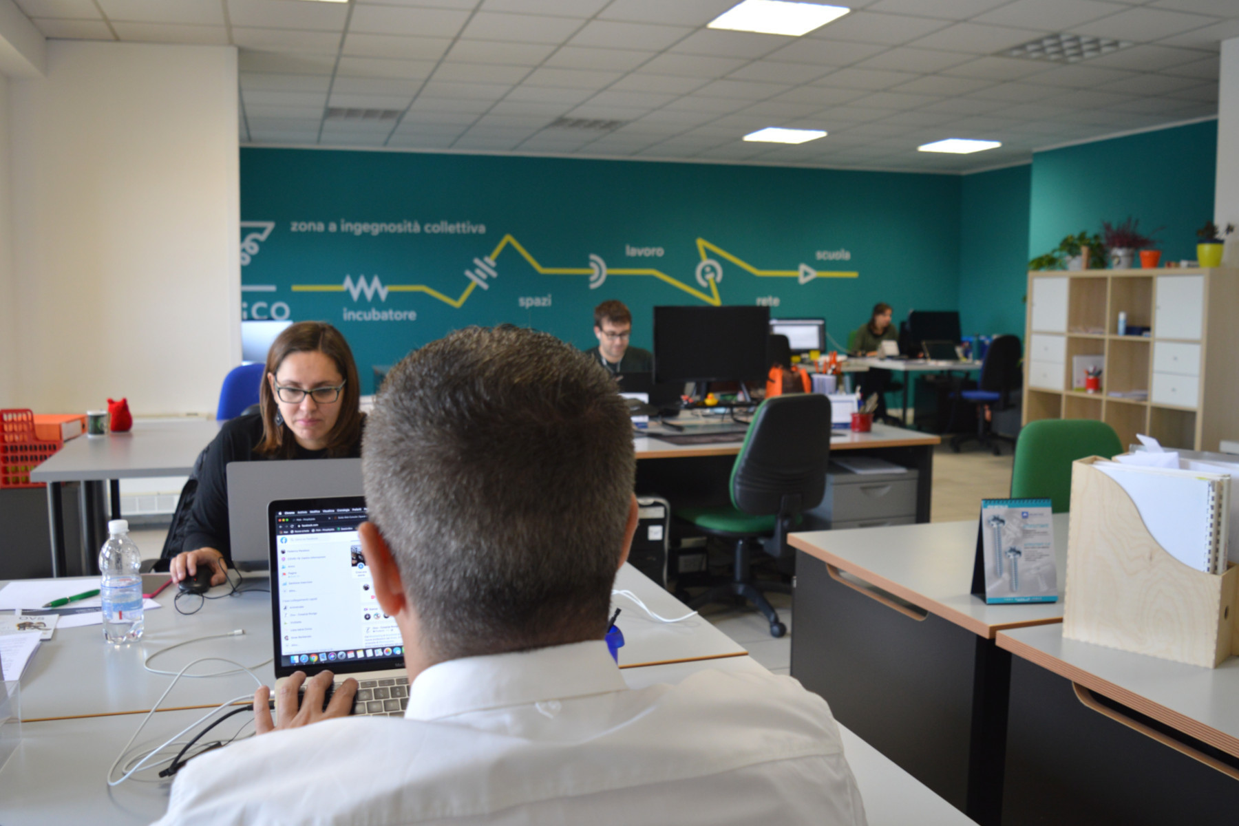 Scrivania in open space