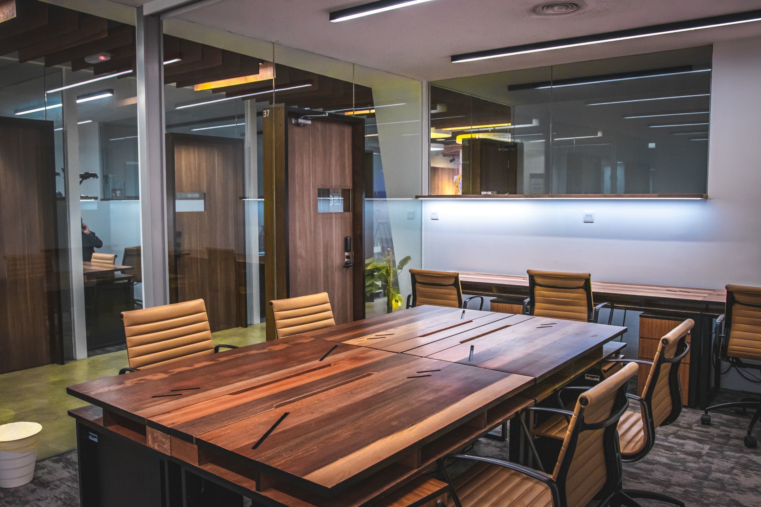 Premium Office Suite (From 2 to 10 Pax) Premium Office Suite (From 2 to 10 Pax)