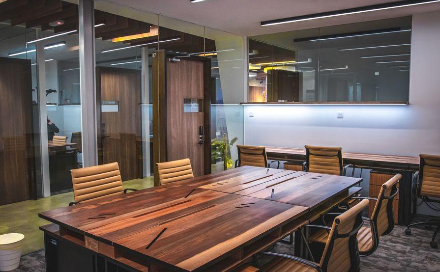 Premium Office Suite (From 2 to 10 Pax) Premium Office Suite (From 2 to 10 Pax)