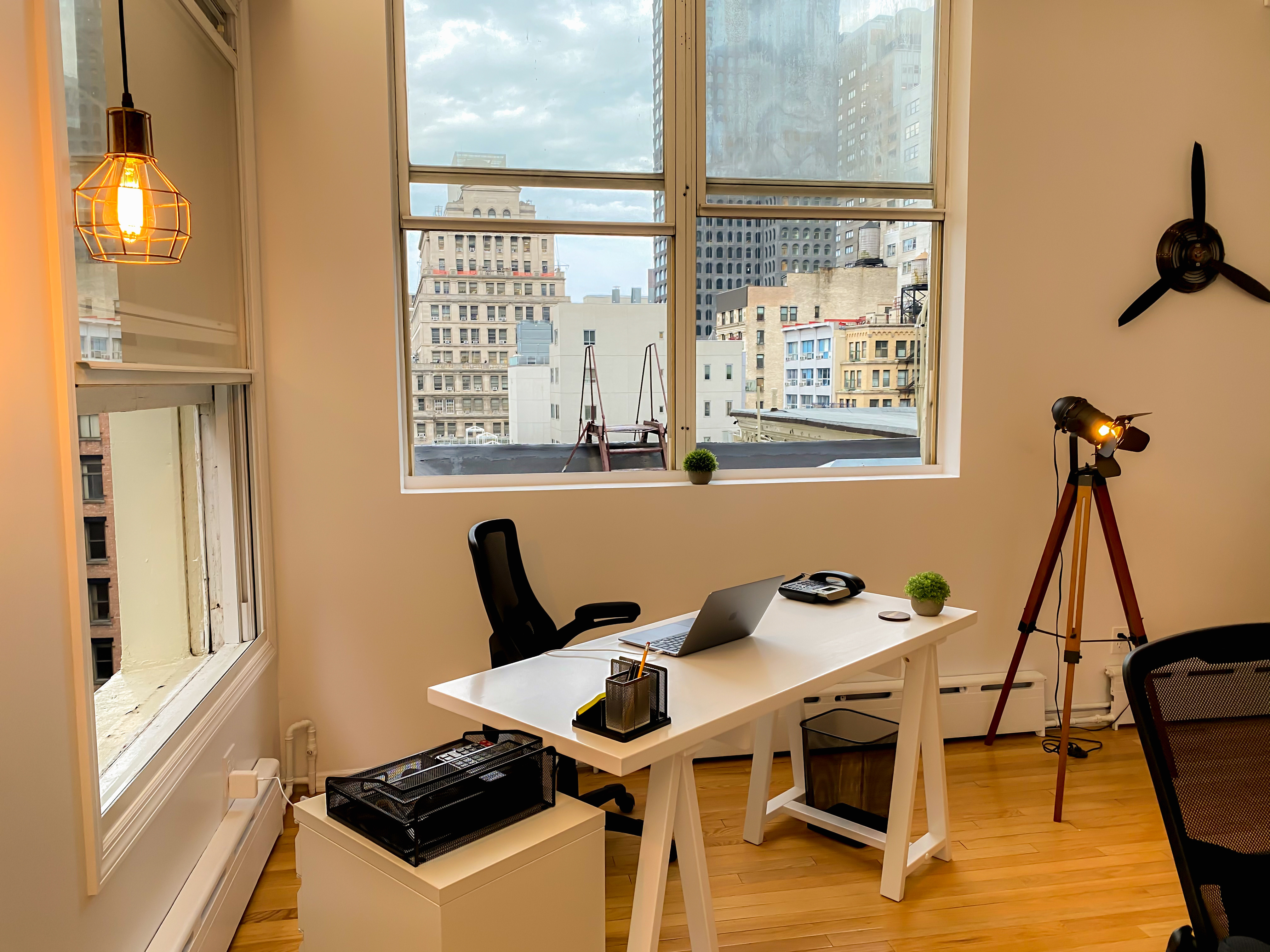 Office Fulton Centre