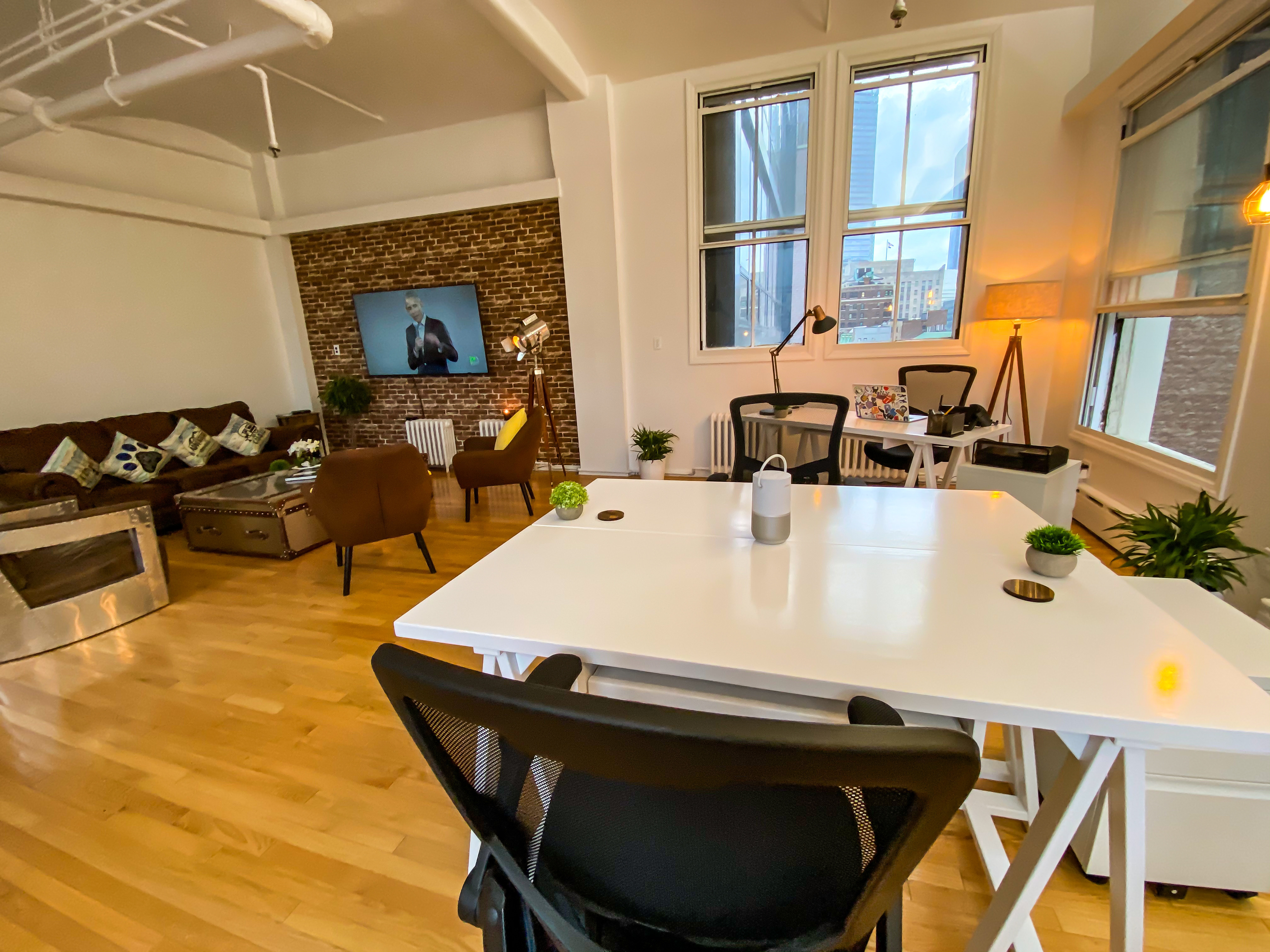 Office Fulton Centre