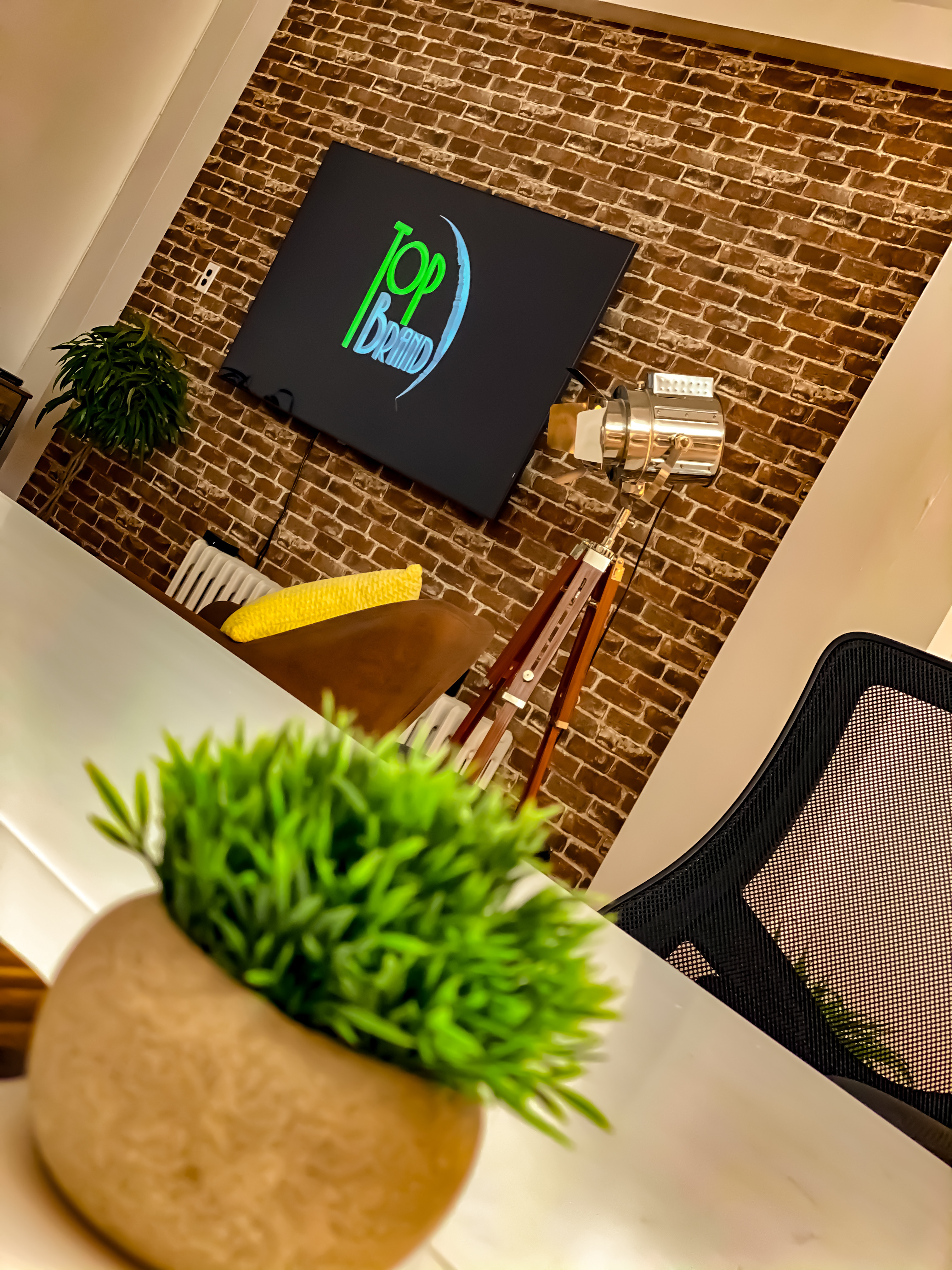 Office Fulton Centre