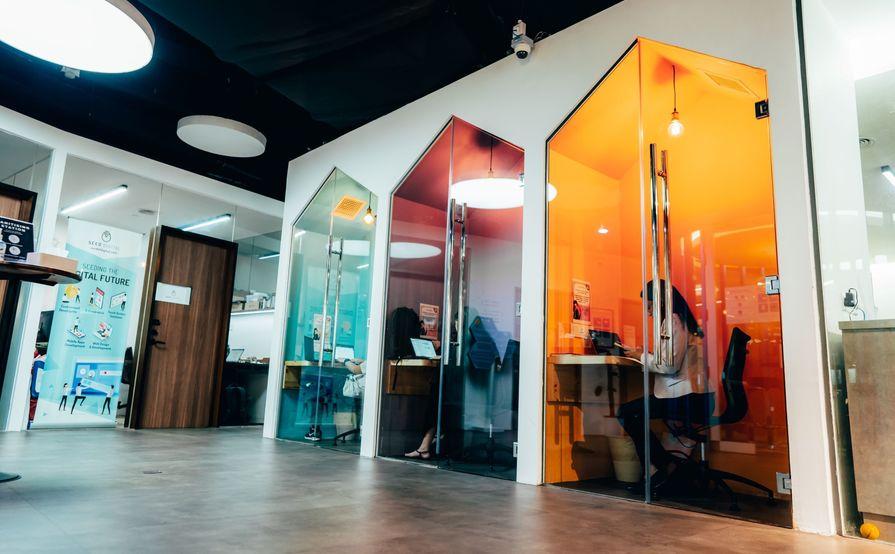 Flexi Desk (1 Pax) Flexi Desk (1 Pax)