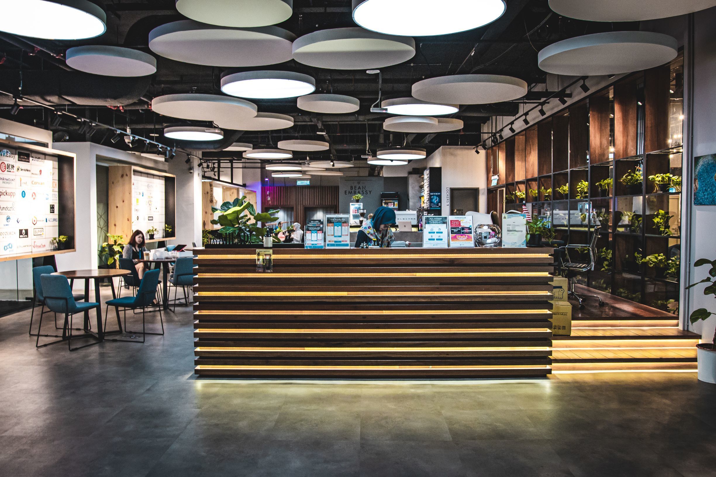 Flexi Desk (1 Pax) Flexi Desk (1 Pax)