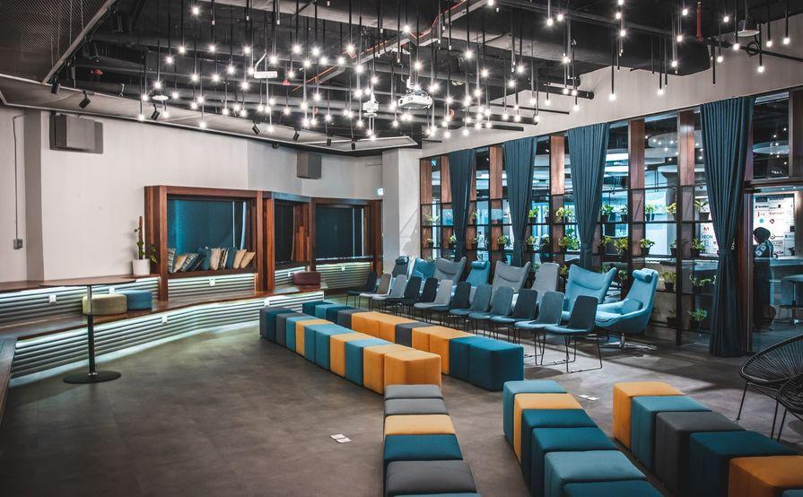 Meeting Room - Dream (4 Seats) Meeting Room - Dream (4 Seats)