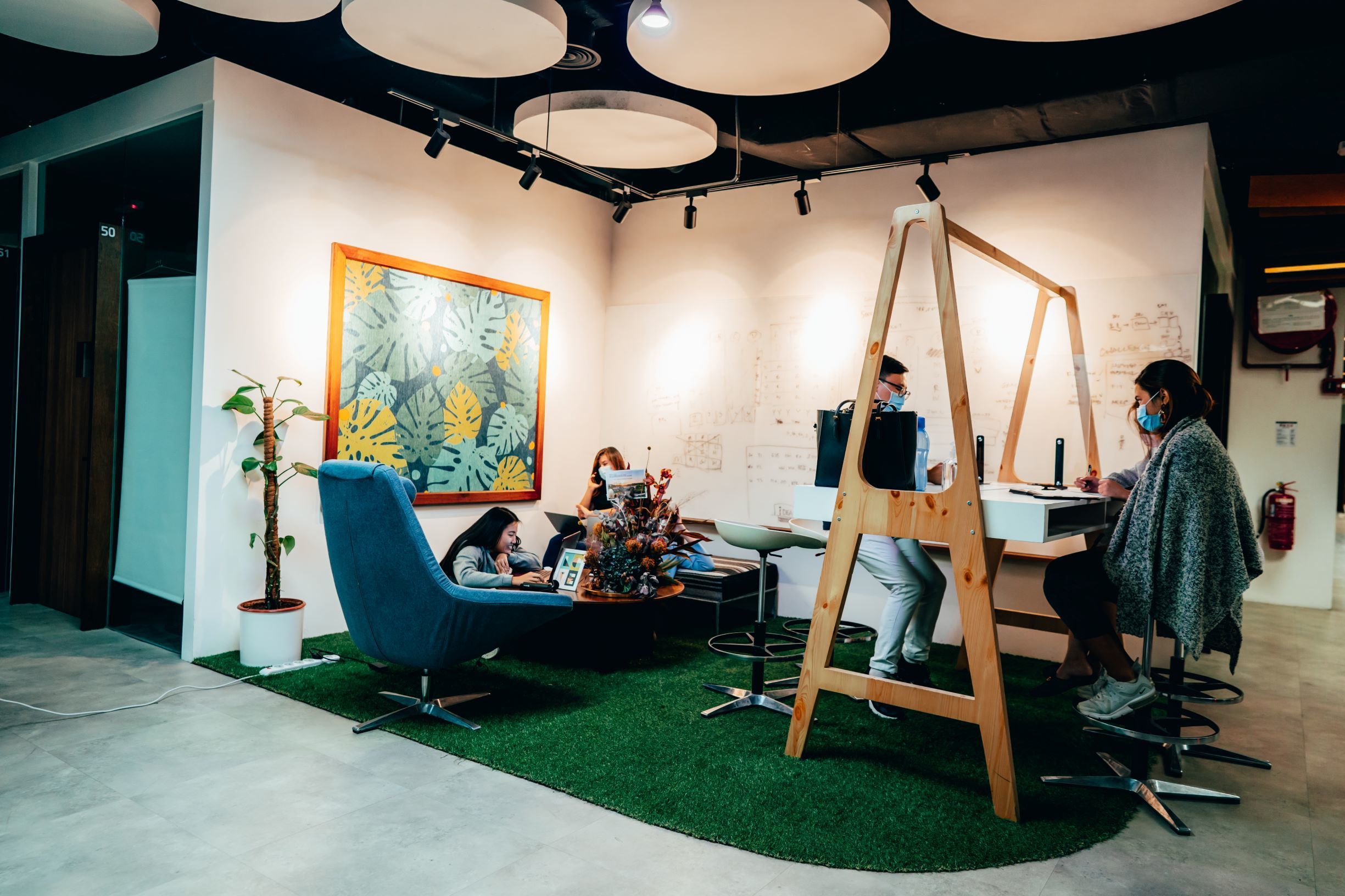 Meeting Room - Hustle (7 Seats)