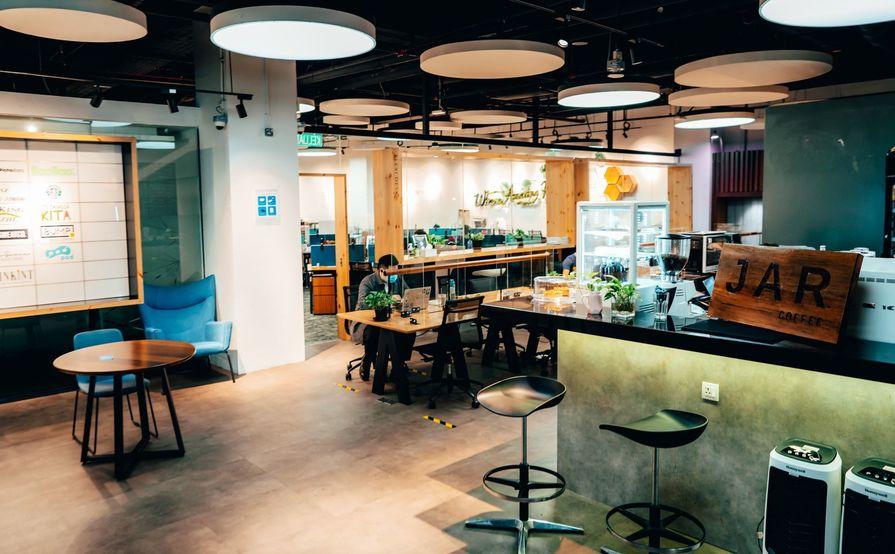 Meeting Room - Grind (8 Seats)