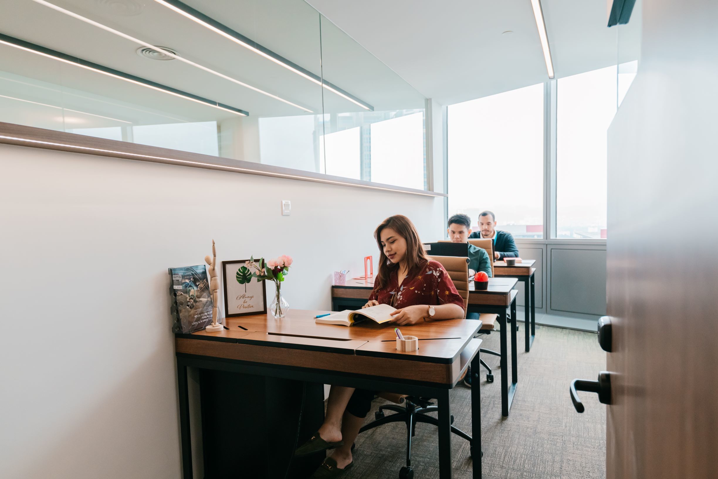 Premium Office Suite (From 1 to 9 Pax) Premium Office Suite (From 1 to 9 Pax)