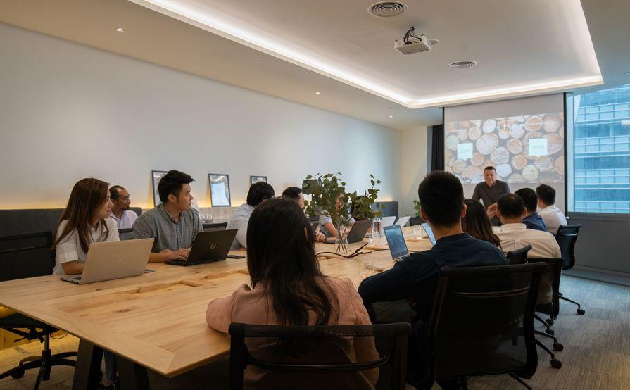 Meeting Room - Purpose (8 Seats)