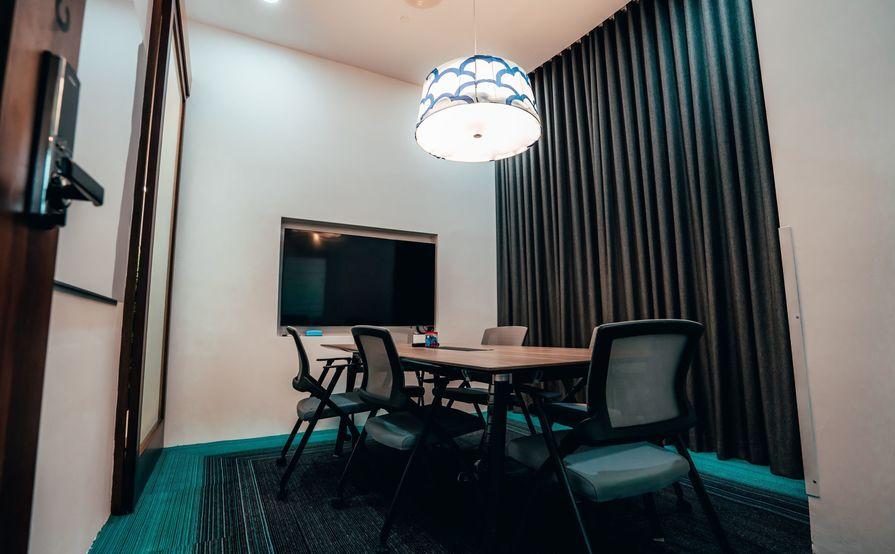 Meeting Room - Create/ Innovate (4 Seats)