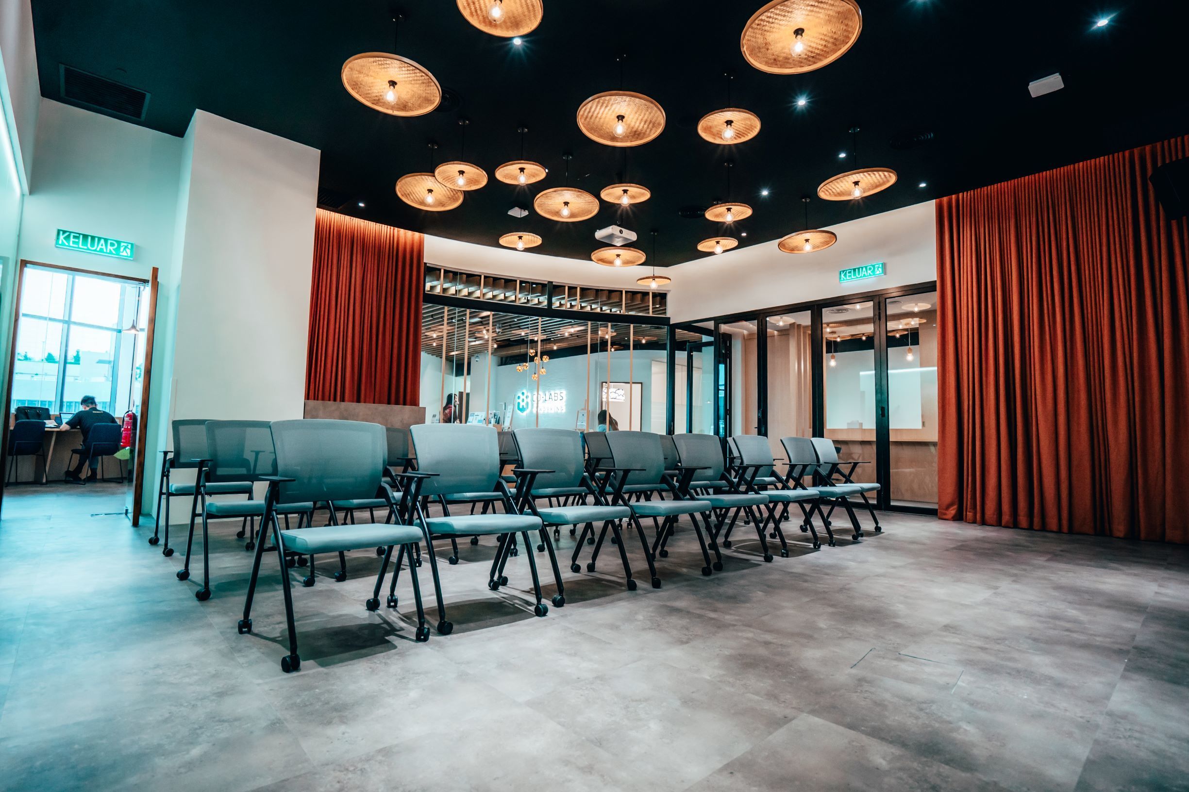 Meeting Room - Create/ Innovate (4 Seats)