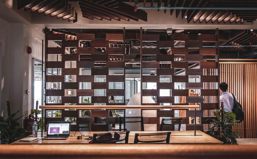 Flexi Desk (1 Pax) Flexi Desk (1 Pax)