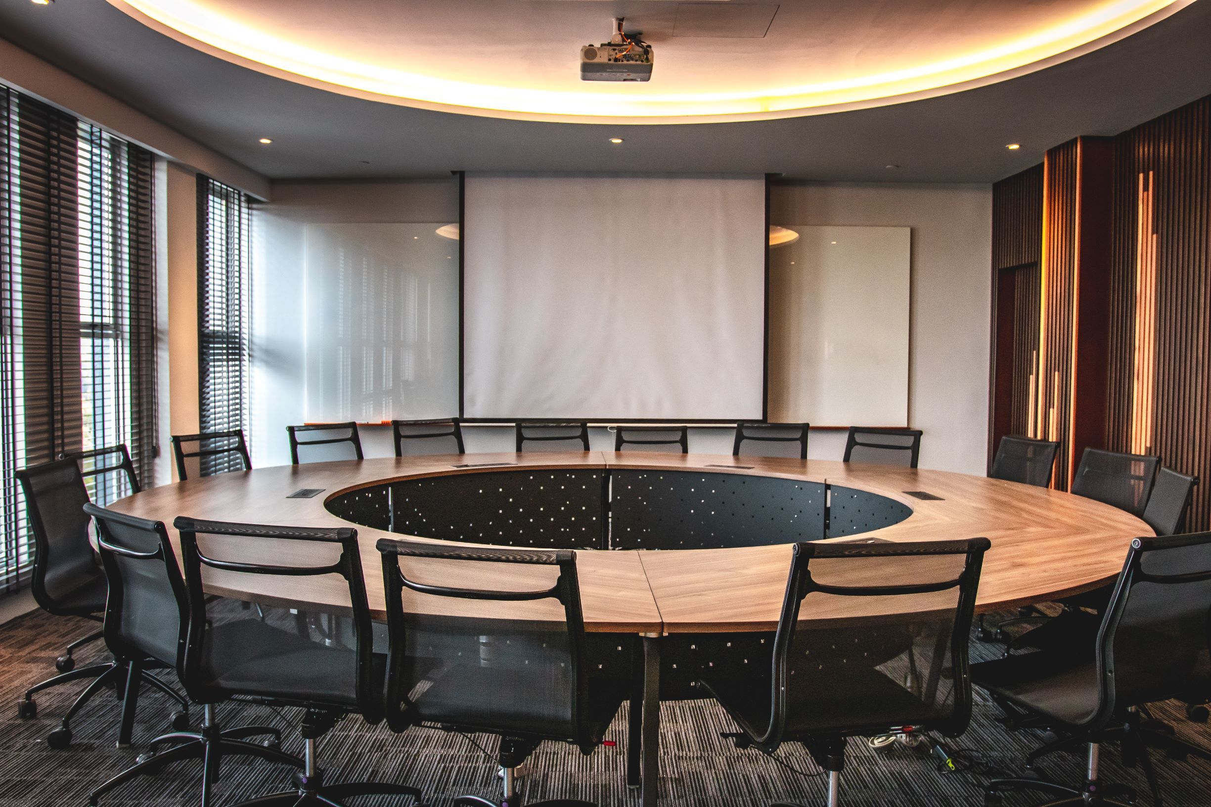 Meeting Room - Ignite (8 Seats)