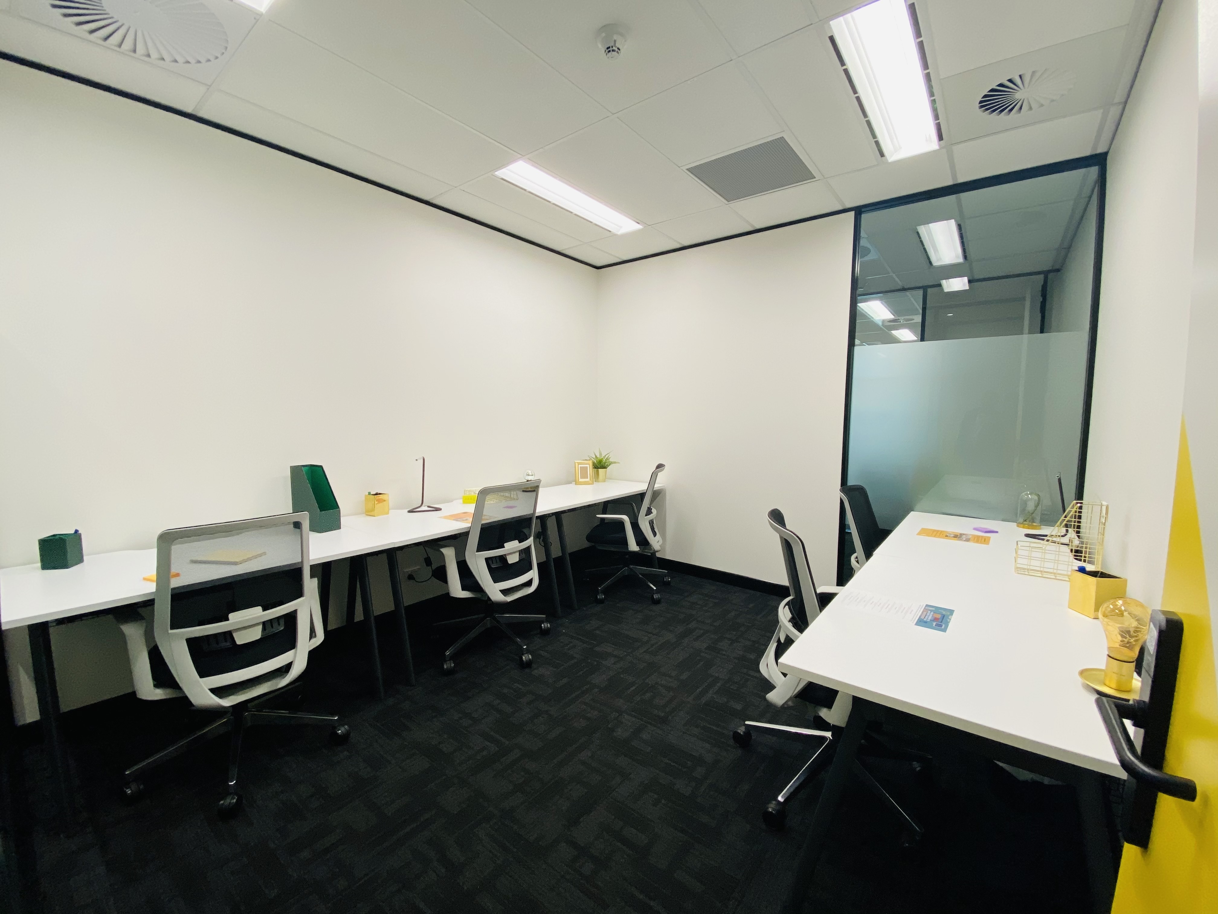 Private Office for up to 5 people